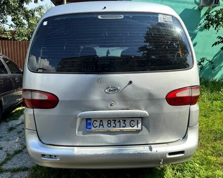 Сірий Хендай Н 200 пас., об'ємом двигуна 2.5 л та пробігом 310 тис. км за 2000 $, фото 2 на Automoto.ua