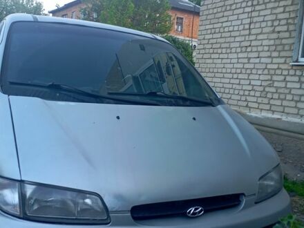 Хендай Н 200 пас. 1999 у Изюме на Automoto.ua Сірий Хендай Н 200 пас., об'ємом двигуна 2.5 л та пробігом 0 тис. км за 3800 $, фото 1 на Automoto.ua