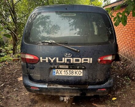 Синий Хендай Н 200 пасс., объемом двигателя 2.5 л и пробегом 300 тыс. км за 2500 $, фото 2 на Automoto.ua