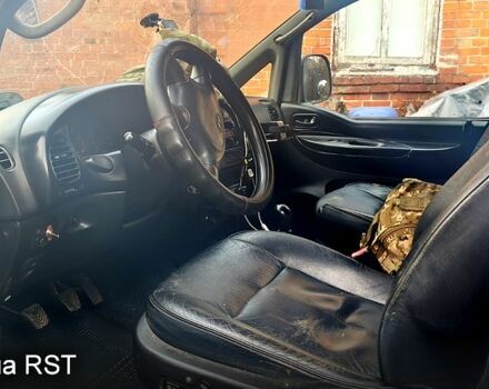 Синий Хендай Н 200 пасс., объемом двигателя 2.5 л и пробегом 350 тыс. км за 4300 $, фото 7 на Automoto.ua