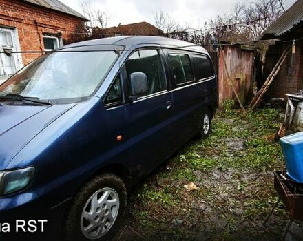 Синий Хендай Н 200 пасс., объемом двигателя 2.5 л и пробегом 350 тыс. км за 4300 $, фото 4 на Automoto.ua