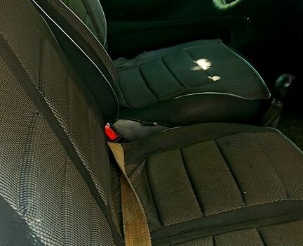 Зеленый Хендай Н 200 пасс., объемом двигателя 2.5 л и пробегом 99 тыс. км за 2700 $, фото 3 на Automoto.ua