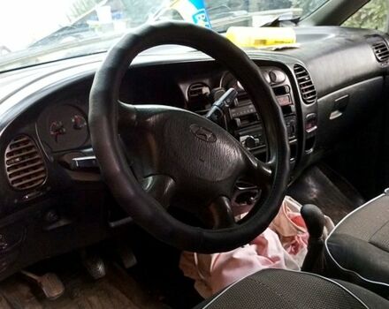 Зеленый Хендай Н 200 пасс., объемом двигателя 2.5 л и пробегом 99 тыс. км за 2700 $, фото 9 на Automoto.ua