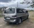 Серый Хендай Н 200, объемом двигателя 2.5 л и пробегом 1000 тыс. км за 3500 $, фото 4 на Automoto.ua