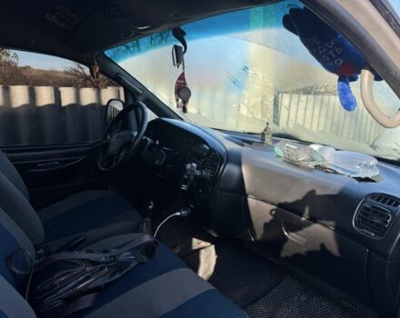 Сірий Хендай Н 200, об'ємом двигуна 0 л та пробігом 188 тис. км за 4774 $, фото 3 на Automoto.ua