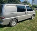 Серый Хендай Н 200, объемом двигателя 2.5 л и пробегом 481 тыс. км за 5200 $, фото 2 на Automoto.ua