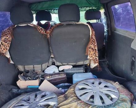 Серый Хендай Н 200, объемом двигателя 2.5 л и пробегом 590 тыс. км за 3600 $, фото 8 на Automoto.ua