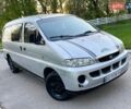 Серый Хендай Н 200, объемом двигателя 2.48 л и пробегом 300 тыс. км за 3550 $, фото 1 на Automoto.ua