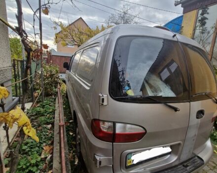 Серый Хендай Н 200, объемом двигателя 0 л и пробегом 299 тыс. км за 1500 $, фото 4 на Automoto.ua