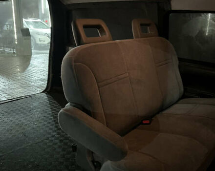 Серый Хендай Н 200, объемом двигателя 2.5 л и пробегом 380 тыс. км за 2400 $, фото 9 на Automoto.ua