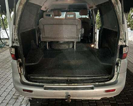 Серый Хендай Н 200, объемом двигателя 2.5 л и пробегом 380 тыс. км за 2400 $, фото 6 на Automoto.ua