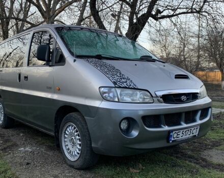 Серый Хендай Н 200, объемом двигателя 2.5 л и пробегом 327 тыс. км за 5200 $, фото 7 на Automoto.ua