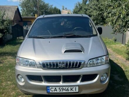 Хендай Н 200 2005 в Золотоноше на Automoto.ua Серый Хендай Н 200, объемом двигателя 2.5 л и пробегом 481 тыс. км за 5200 $, фото 1 на Automoto.ua
