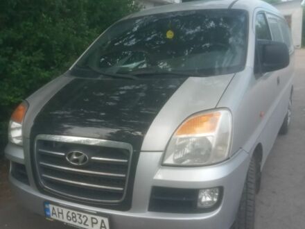 Хендай Н 200 2007 в Покровск (Красноармейск) на Automoto.ua Серый Хендай Н 200, объемом двигателя 2.4 л и пробегом 380 тыс. км за 3000 $, фото 1 на Automoto.ua