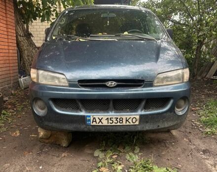 Синий Хендай Н 200, объемом двигателя 2.5 л и пробегом 120 тыс. км за 2400 $, фото 1 на Automoto.ua