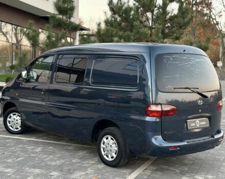 Синій Хендай Н 200, об'ємом двигуна 2.5 л та пробігом 305 тис. км за 3999 $, фото 6 на Automoto.ua
