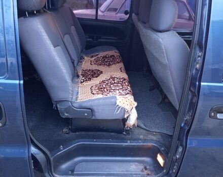 Синій Хендай Н 200, об'ємом двигуна 2 л та пробігом 250 тис. км за 4000 $, фото 4 на Automoto.ua