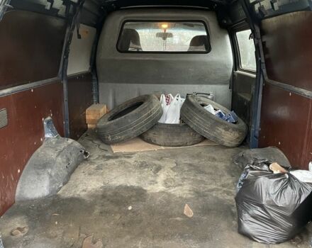 Синій Хендай Н 200, об'ємом двигуна 2.5 л та пробігом 340 тис. км за 3400 $, фото 4 на Automoto.ua