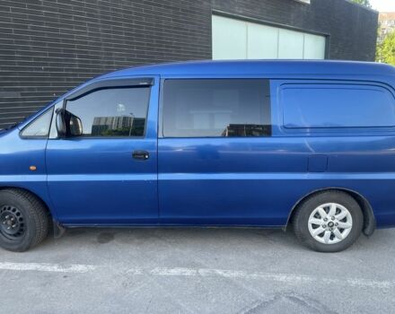 Синій Хендай Н 200, об'ємом двигуна 2.5 л та пробігом 268 тис. км за 5100 $, фото 1 на Automoto.ua