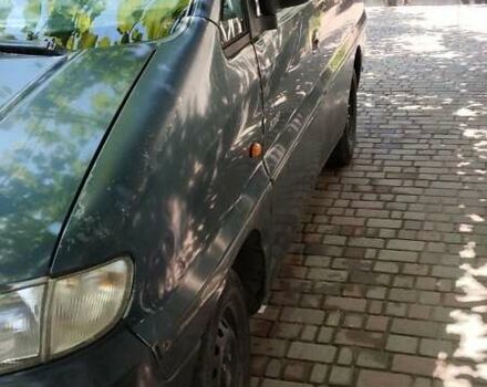 Синий Хендай Н 200, объемом двигателя 2.5 л и пробегом 450 тыс. км за 2500 $, фото 14 на Automoto.ua