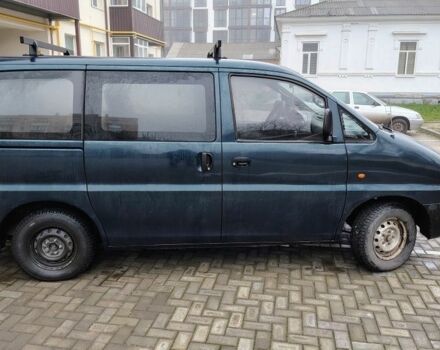 Синий Хендай Н 200, объемом двигателя 0 л и пробегом 3 тыс. км за 1700 $, фото 7 на Automoto.ua