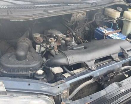 Синий Хендай Н 200, объемом двигателя 2.5 л и пробегом 350 тыс. км за 4300 $, фото 16 на Automoto.ua