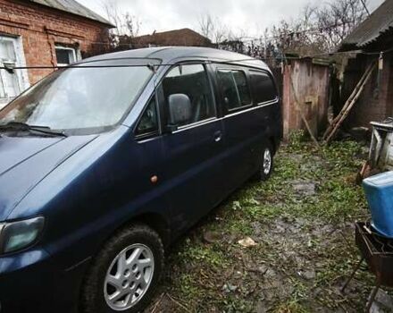 Синий Хендай Н 200, объемом двигателя 2.5 л и пробегом 350 тыс. км за 4300 $, фото 1 на Automoto.ua