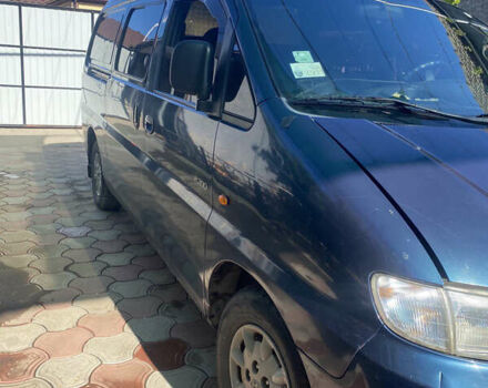 Синий Хендай Н 200, объемом двигателя 2.5 л и пробегом 300 тыс. км за 3200 $, фото 3 на Automoto.ua