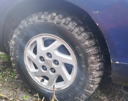 Синий Хендай Н 200, объемом двигателя 2.5 л и пробегом 350 тыс. км за 4300 $, фото 10 на Automoto.ua