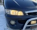 Синій Хендай Н 200, об'ємом двигуна 2.48 л та пробігом 335 тис. км за 3500 $, фото 1 на Automoto.ua