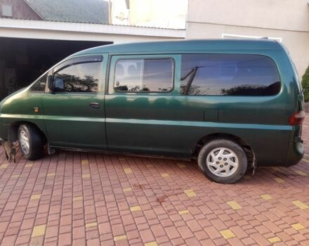 Зелений Хендай Н 200, об'ємом двигуна 2 л та пробігом 440 тис. км за 3500 $, фото 3 на Automoto.ua