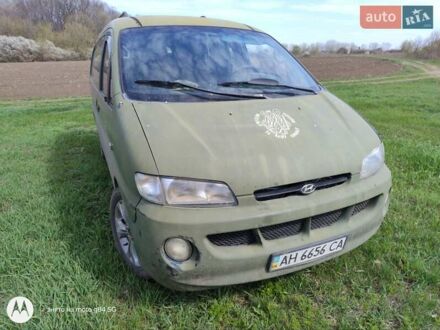 Хендай Н 200 1997 в Полтаве на Automoto.ua Зеленый Хендай Н 200, объемом двигателя 2.5 л и пробегом 250 тыс. км за 3000 $, фото 1 на Automoto.ua