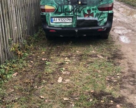 Белый Хендай Н1 (Старекс), объемом двигателя 2.5 л и пробегом 1 тыс. км за 1300 $, фото 2 на Automoto.ua