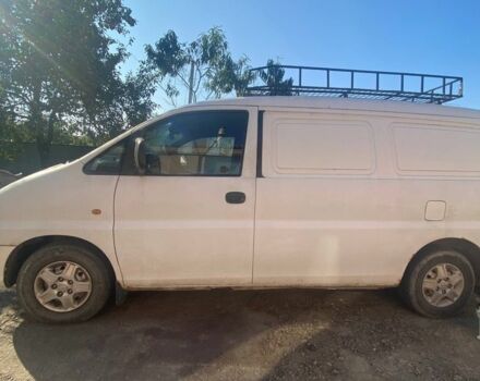 Белый Хендай Н1 (Старекс), объемом двигателя 2.5 л и пробегом 400 тыс. км за 2501 $, фото 11 на Automoto.ua