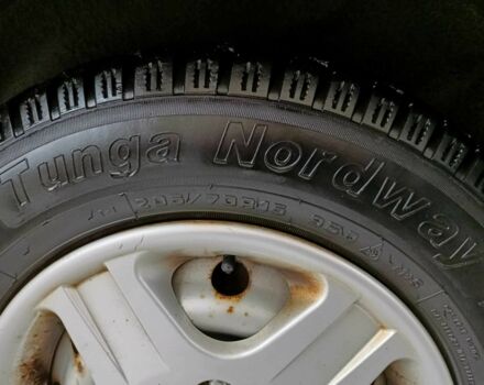 Білий Хендай Н1 (Старекс), об'ємом двигуна 2.5 л та пробігом 240 тис. км за 4500 $, фото 13 на Automoto.ua