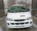 Білий Хендай Н1 (Старекс), об'ємом двигуна 2.5 л та пробігом 240 тис. км за 4500 $, фото 1 на Automoto.ua