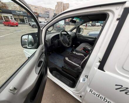 Хендай Н1 (Старекс) 2006 у Харкові на Automoto.ua Білий Хендай Н1 (Старекс), об'ємом двигуна 2.5 л та пробігом 149 тис. км за 4666 $, фото 6 на Automoto.ua