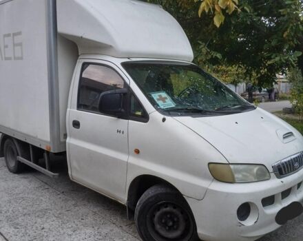 Белый Хендай Н1 (Старекс), объемом двигателя 2.5 л и пробегом 170 тыс. км за 7000 $, фото 1 на Automoto.ua