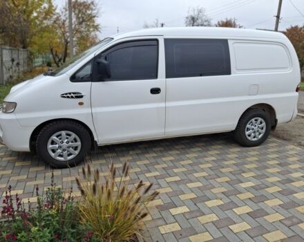 Білий Хендай Н1 (Старекс), об'ємом двигуна 2.5 л та пробігом 348 тис. км за 4500 $, фото 6 на Automoto.ua