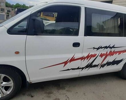 Білий Хендай Н1 (Старекс), об'ємом двигуна 2.5 л та пробігом 280 тис. км за 4773 $, фото 2 на Automoto.ua