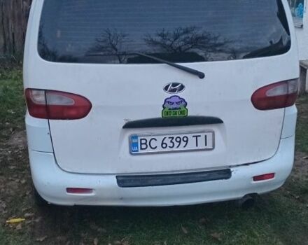 Белый Хендай Н1 (Старекс), объемом двигателя 2.5 л и пробегом 5 тыс. км за 3200 $, фото 5 на Automoto.ua