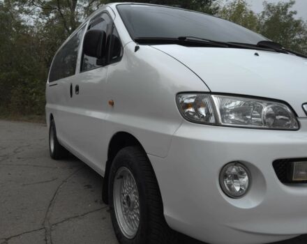 Білий Хендай Н1 (Старекс), об'ємом двигуна 2.5 л та пробігом 370 тис. км за 6000 $, фото 1 на Automoto.ua