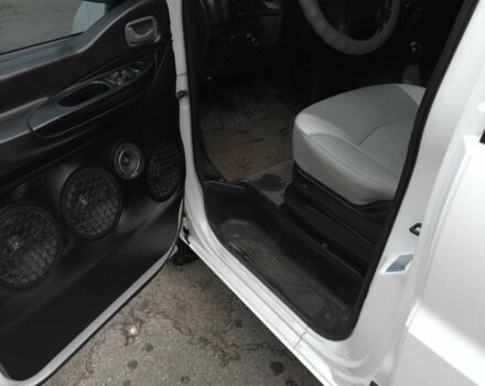 Білий Хендай Н1 (Старекс), об'ємом двигуна 2.5 л та пробігом 370 тис. км за 6000 $, фото 3 на Automoto.ua