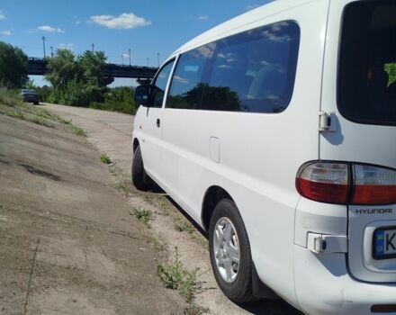 Хендай Н1 (Старекс) 2004 в Киеве на Automoto.ua Белый Хендай Н1 (Старекс), объемом двигателя 2.5 л и пробегом 207 тыс. км за 4950 $, фото 6 на Automoto.ua