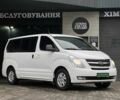 Белый Хендай Н1 (Старекс), объемом двигателя 2.5 л и пробегом 235 тыс. км за 10900 $, фото 4 на Automoto.ua