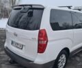 Белый Хендай Н1 (Старекс), объемом двигателя 2.5 л и пробегом 85 тыс. км за 17000 $, фото 2 на Automoto.ua