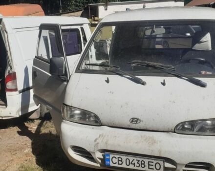 Белый Хендай Н1 (Старекс), объемом двигателя 2.5 л и пробегом 200 тыс. км за 2602 $, фото 7 на Automoto.ua