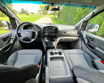 Білий Хендай Н1 (Старекс), об'ємом двигуна 2.5 л та пробігом 270 тис. км за 7200 $, фото 14 на Automoto.ua