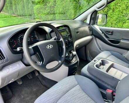 Білий Хендай Н1 (Старекс), об'ємом двигуна 2.5 л та пробігом 270 тис. км за 7200 $, фото 10 на Automoto.ua