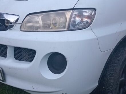 Белый Хендай Н1 (Старекс), объемом двигателя 2.5 л и пробегом 5 тыс. км за 3200 $, фото 1 на Automoto.ua